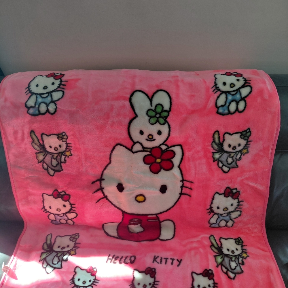 Hello Kitty Pink Blanket